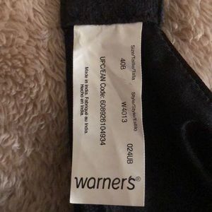 Warner's Intimates & Sleepwear - Warner’s bra size 40 B Warner's Intimates & Sleepwear - Warner’s bra size 40 B